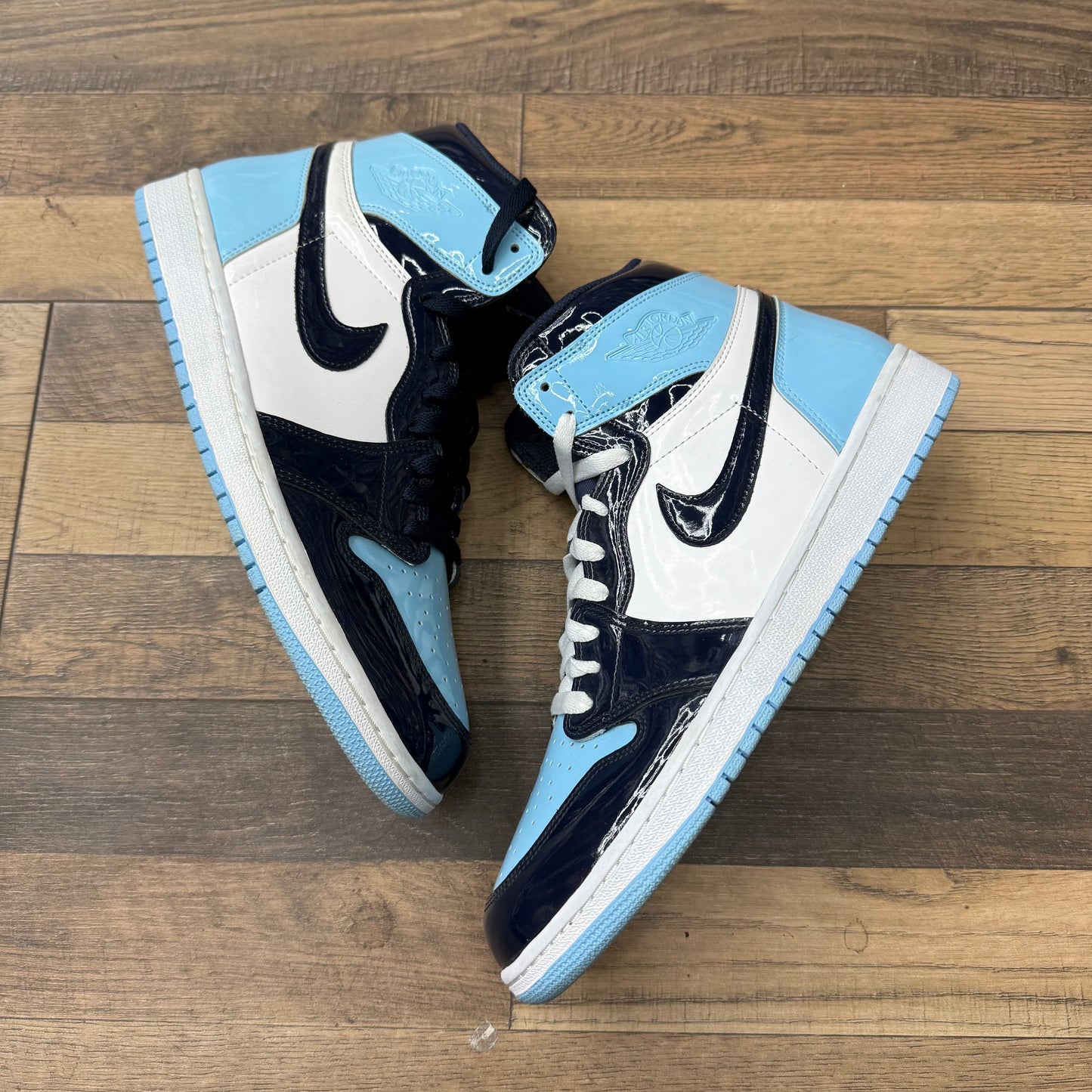 Jordan 1 High Patent UNC Blue Chill Sz 10.5M/12W (Preowned)