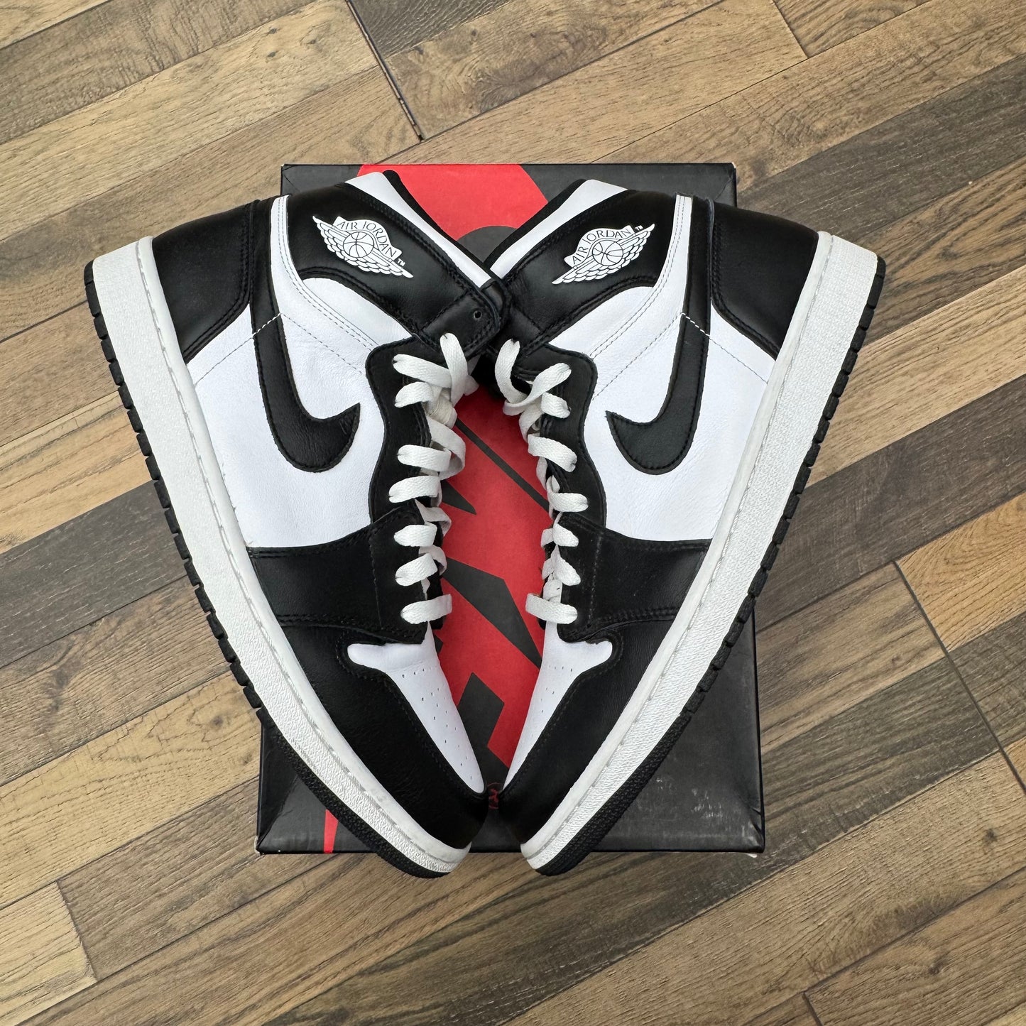 Jordan 1 High Black/White ‘14 Sz 12 (Preowned)