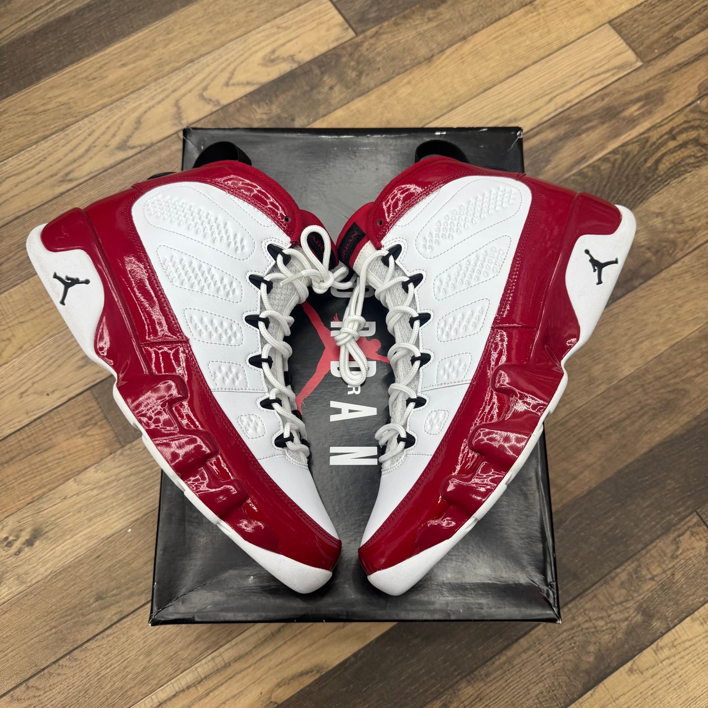 Jordan 9 Gym Red Sz 10.5 (Preowned)