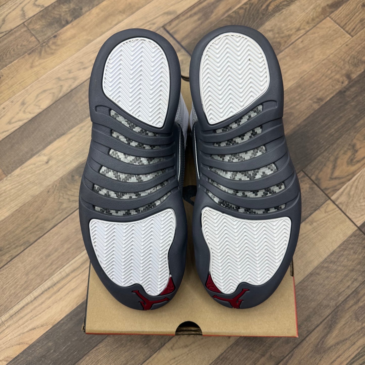 Jordan 12 Red Flint Sz 10.5 (Preowned)