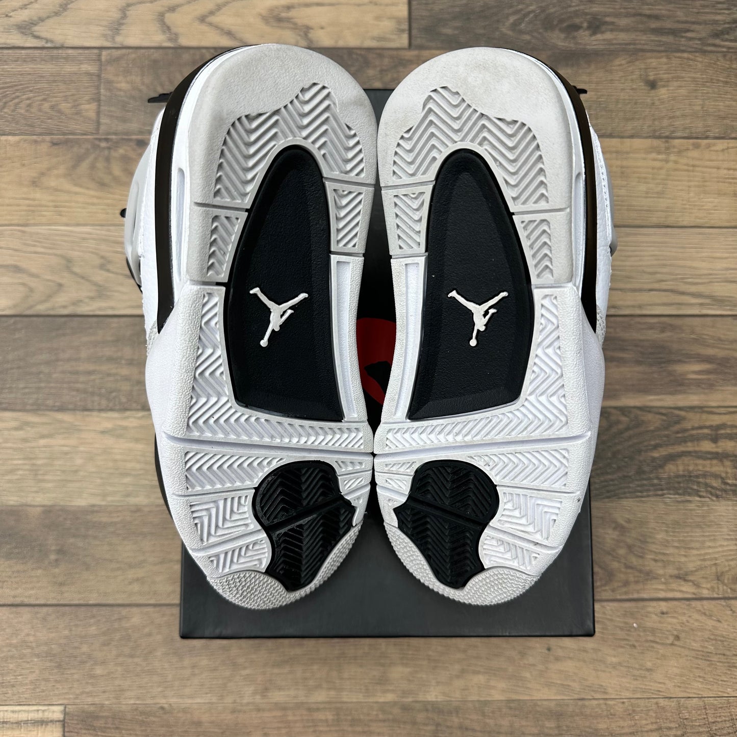 Jordan 4 Military Black Sz 4Y (Preowned)