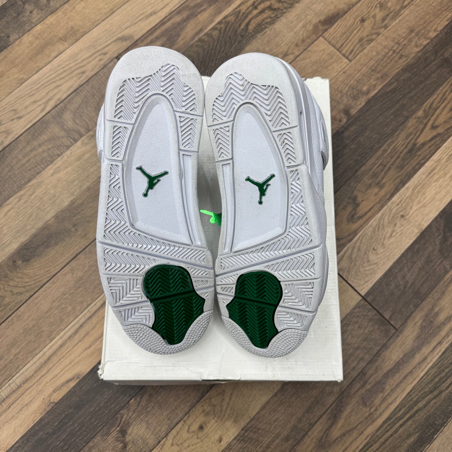 Jordan 4 Metallic Green Sz 9.5 (Preowned)