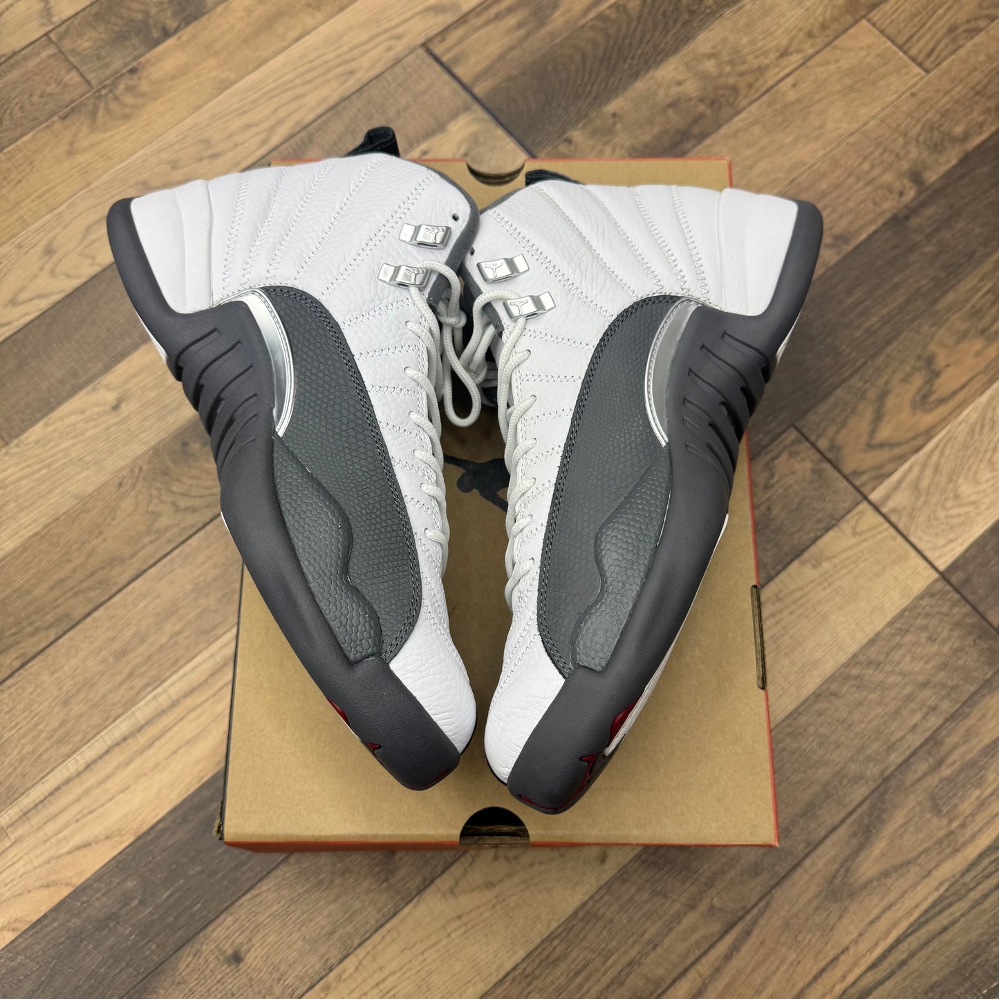 Jordan 12 Red Flint Sz 10.5 (Preowned)