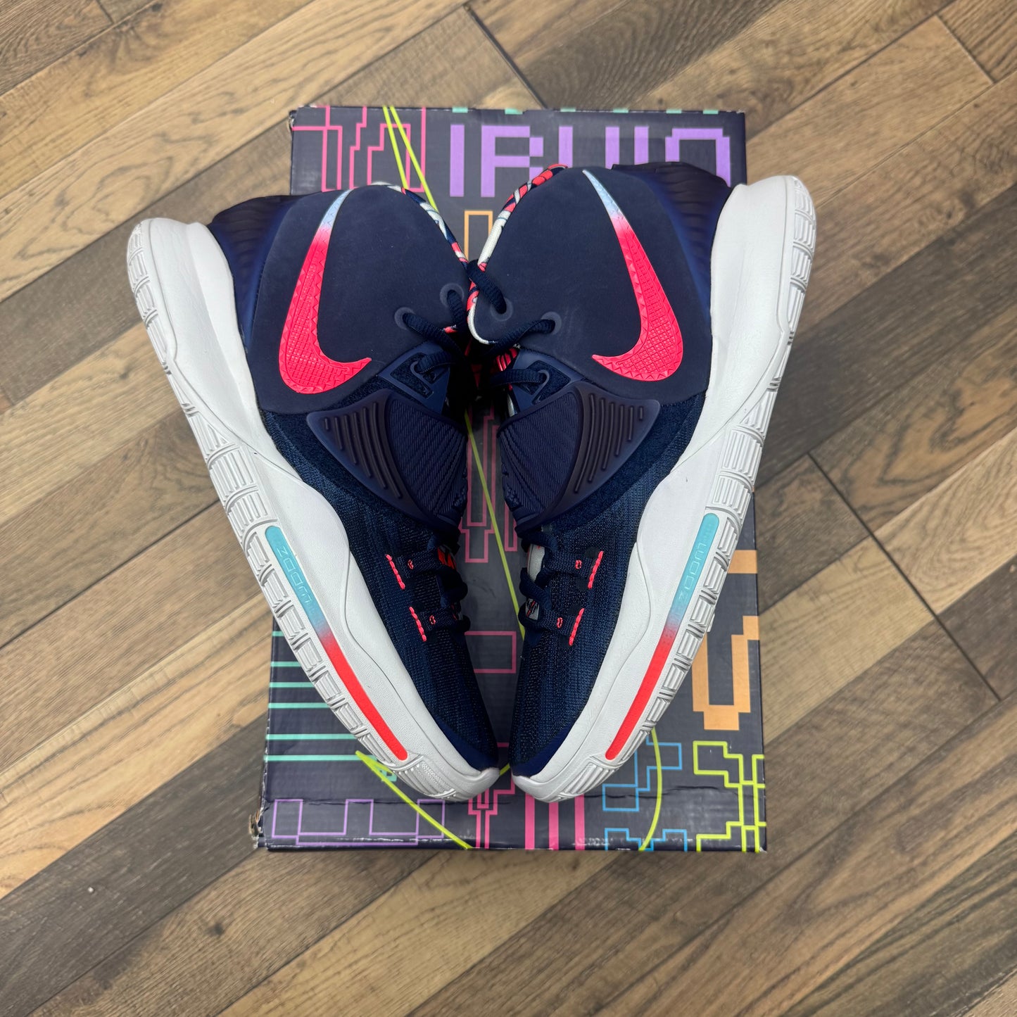 Kyrie 6 USA Sz 10 (Preowned)