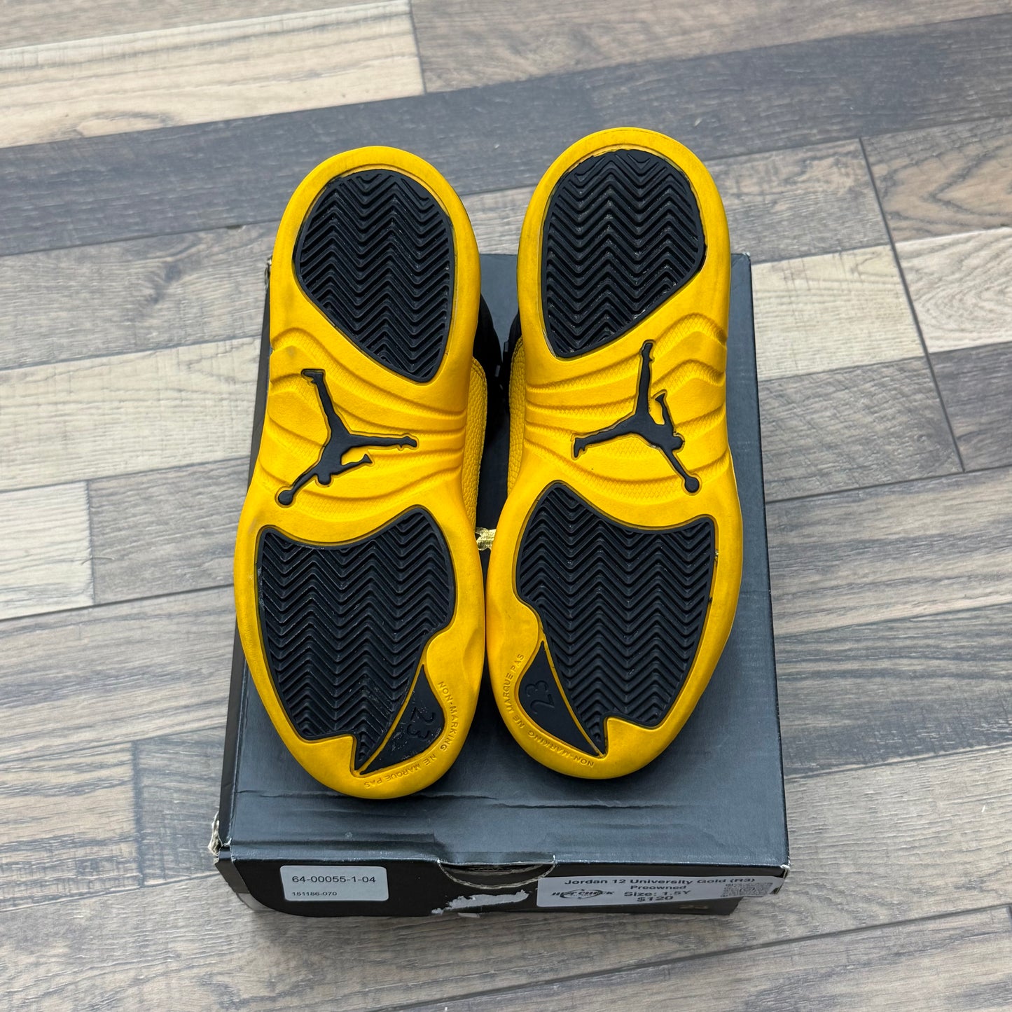 Jordan 12 University Gold Sz 1.5Y (Preowned)
