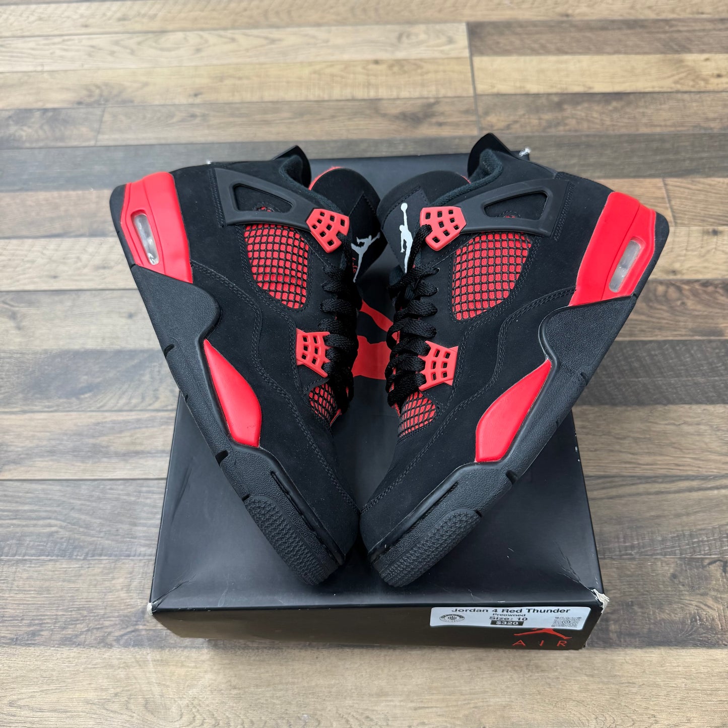 Jordan 4 Red Thunder Sz 10 (Preowned)
