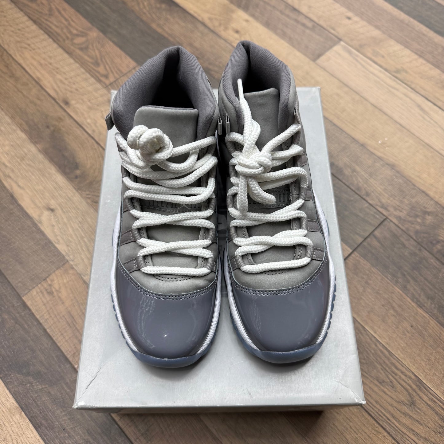 Jordan 11 Cool Grey Sz 5Y (Preowned)