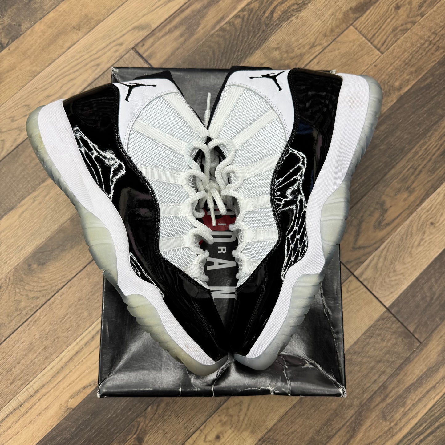 Jordan 11 Concord Sz 11 (Preowned)