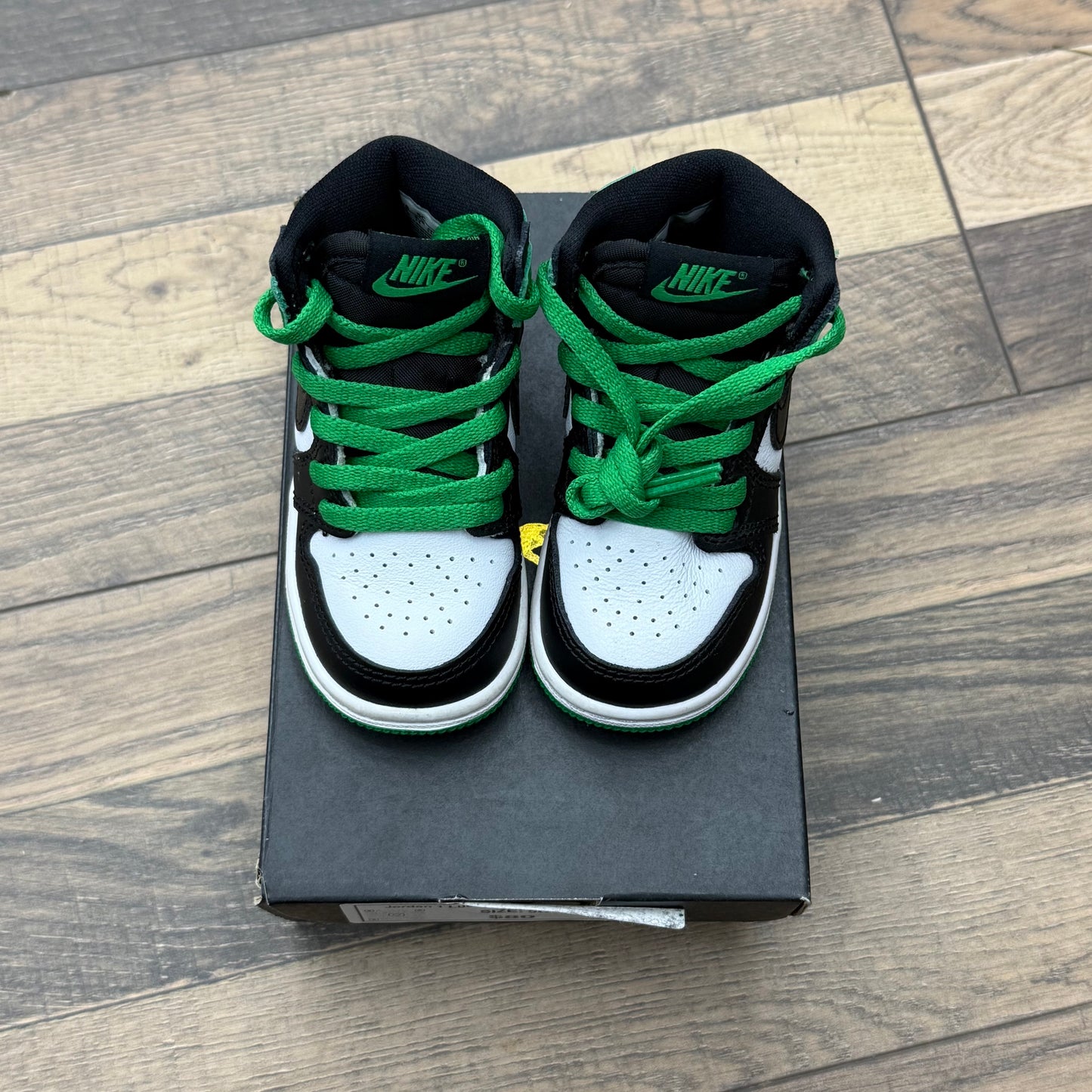 Jordan 1 Lucky Green Sz 5C (Preowned)