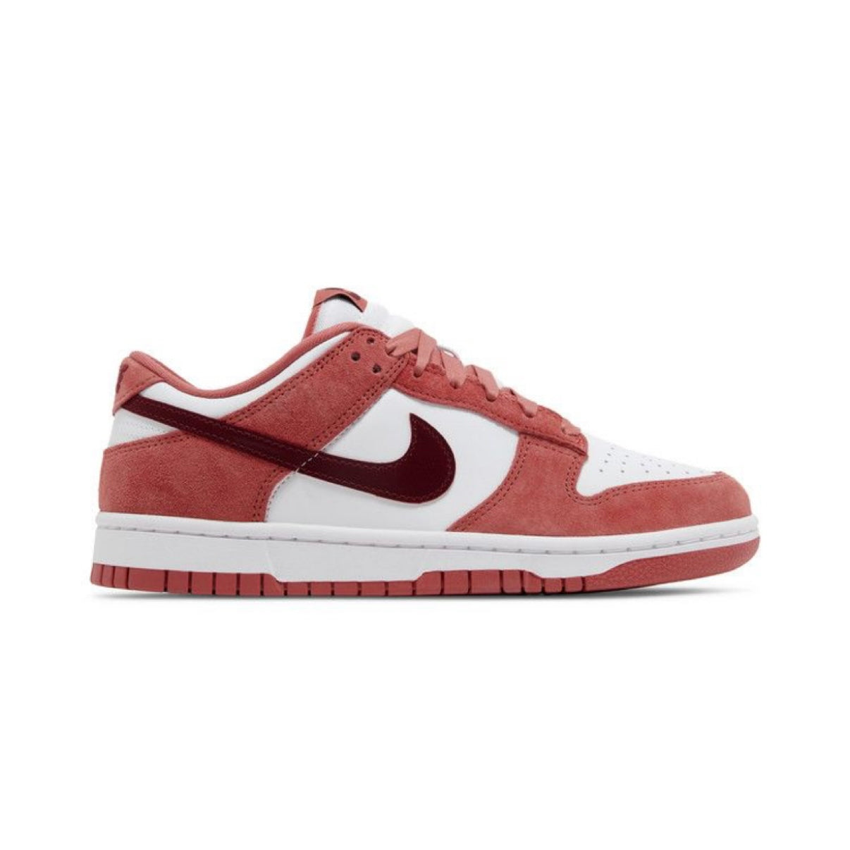 Dunk Low Valentine’s Day Sz 7M/8.5W (DS)
