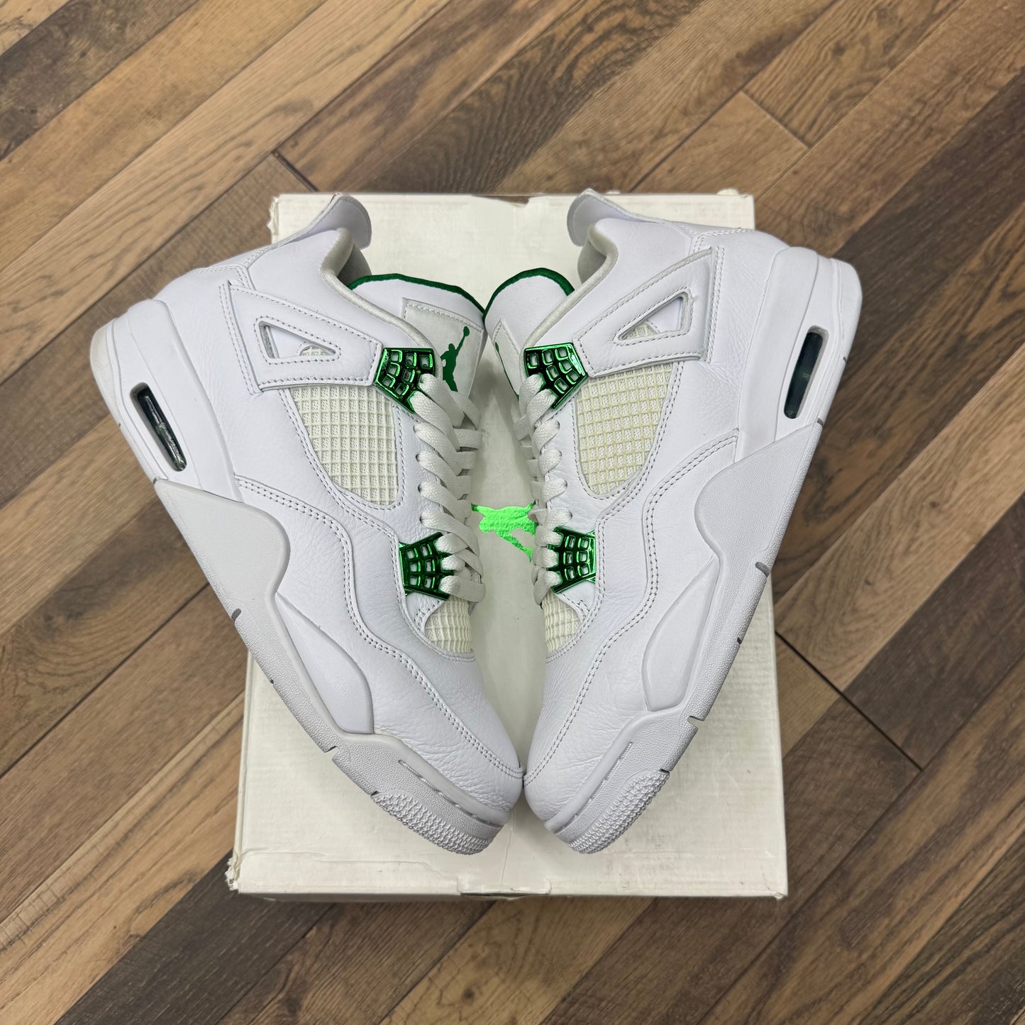 Jordan 4 Metallic Green Sz 9.5 (Preowned)