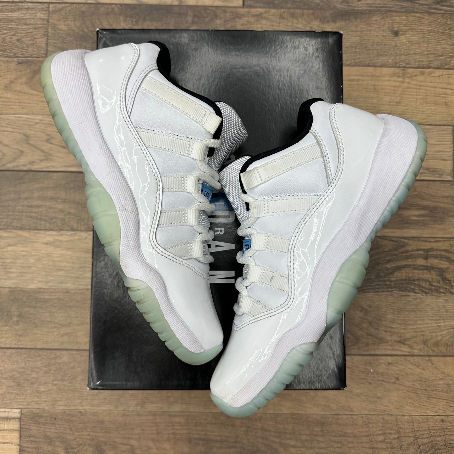 Jordan 11 Low Legend Blue Sz 4.5Y (Preowned)