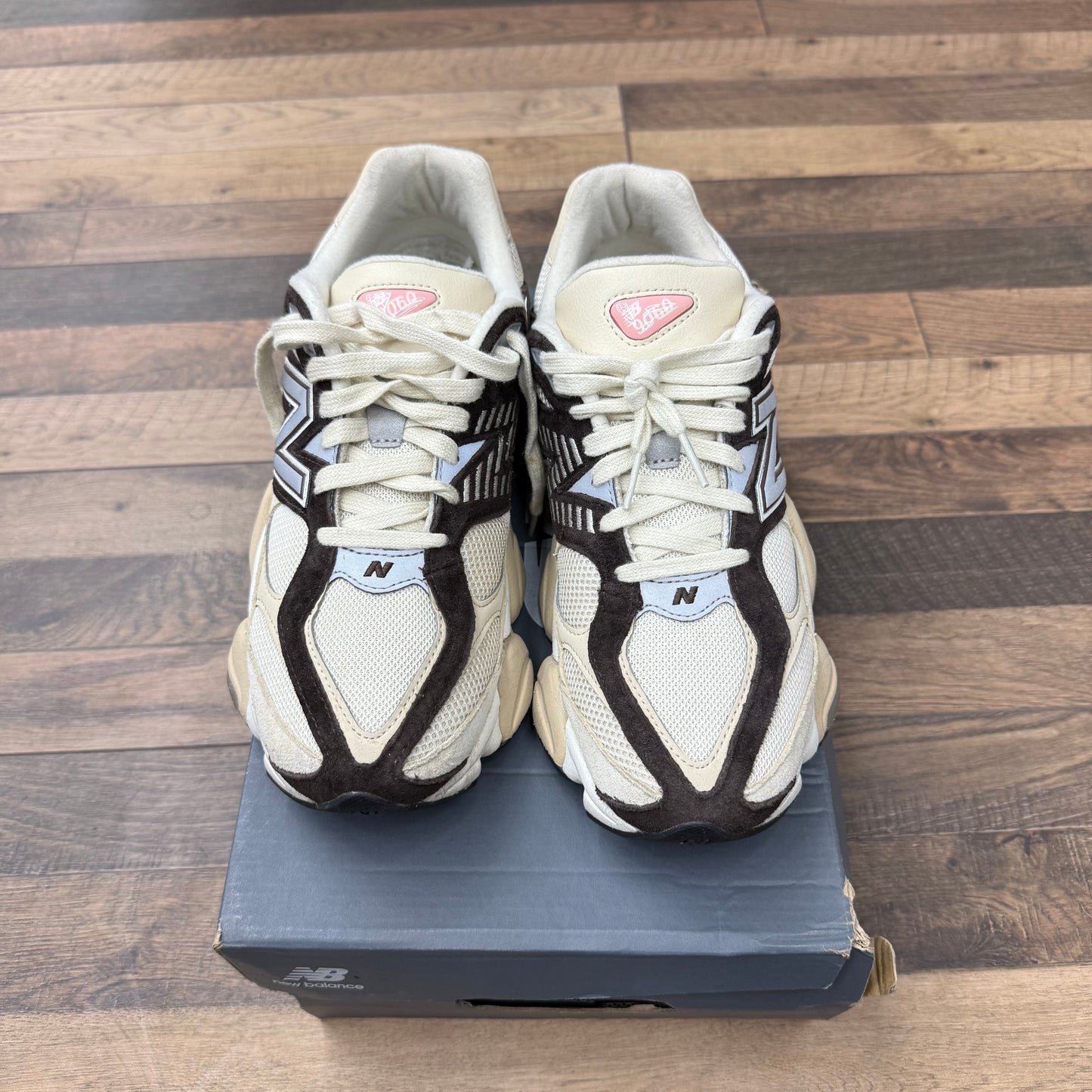 New Balance 9060 Emerging Brown Sz 9.5 (Preowned)