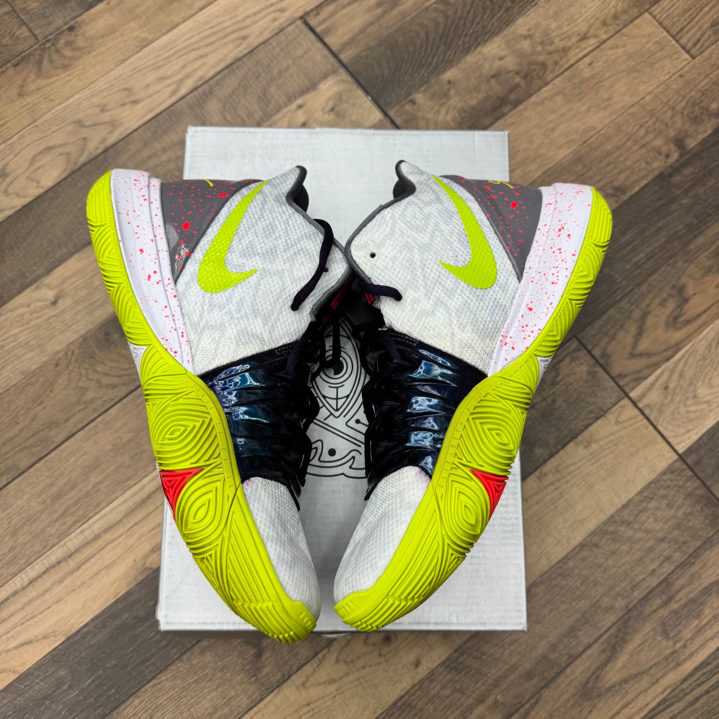 Nike Kyrie 5 Mamba Mentality Sz 9 (Preowned)