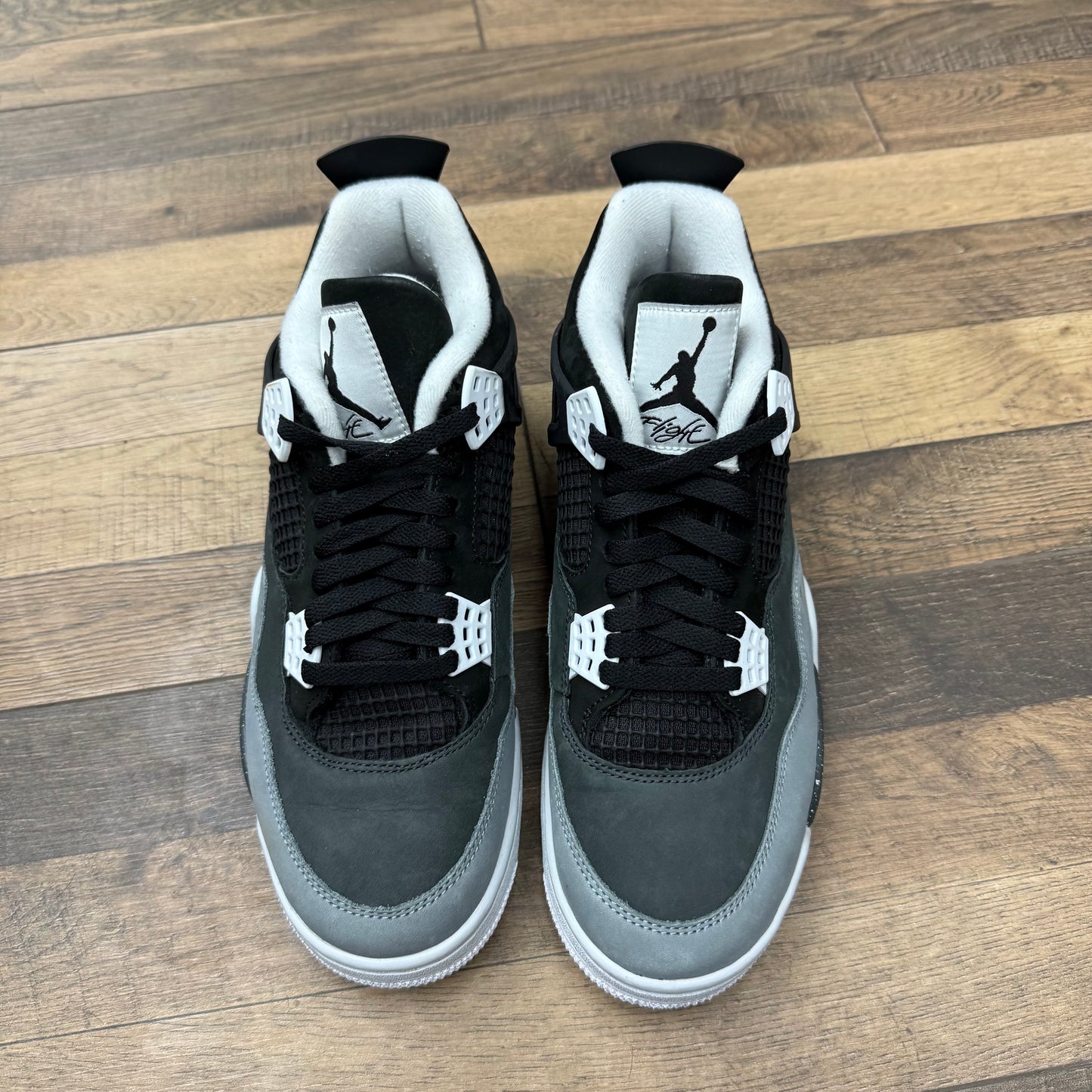 Jordan 4 Fear Sz 9.5 (Preowned)