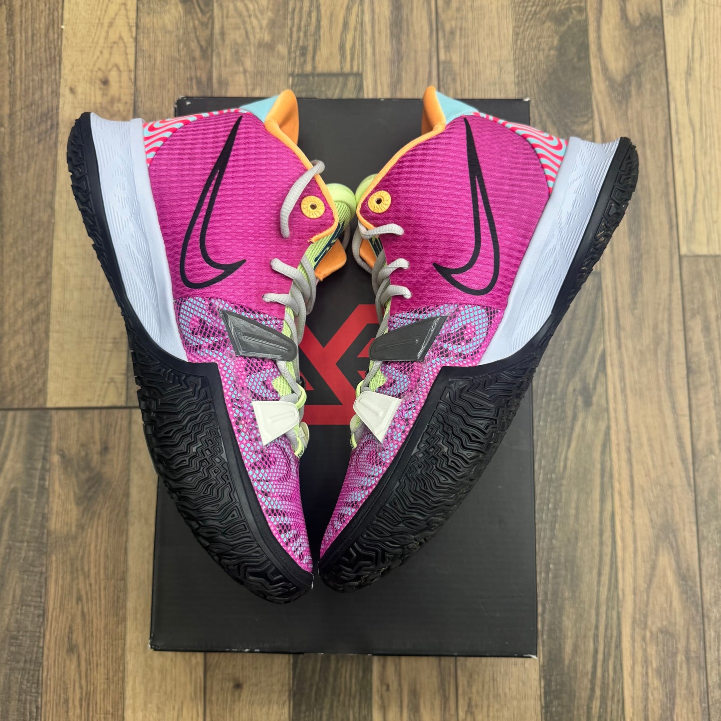 Nike Kyrie 7 Creator Sz 9 (Preowned)