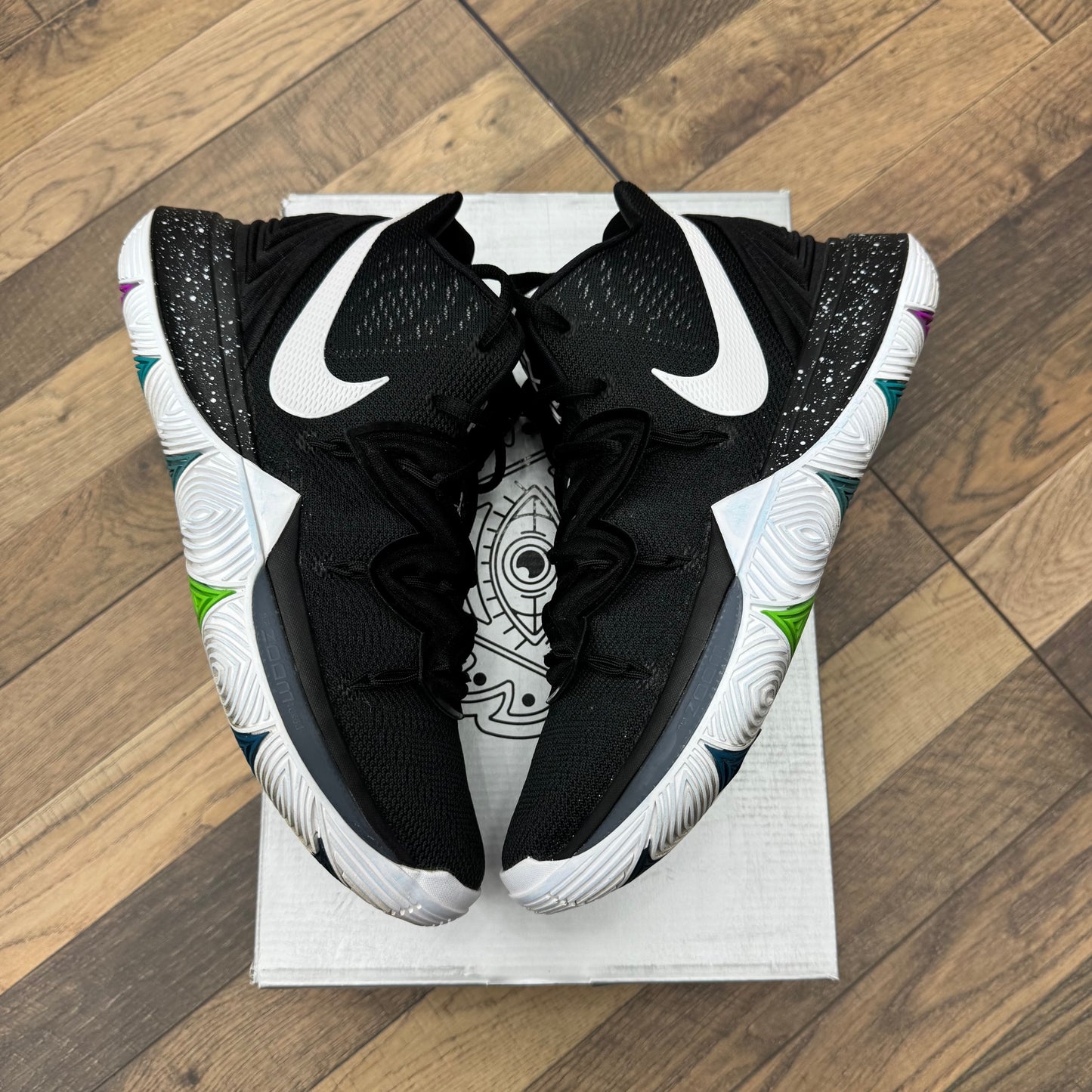 Nike Kyrie 5 Black Magic Sz 9 (Preowned)