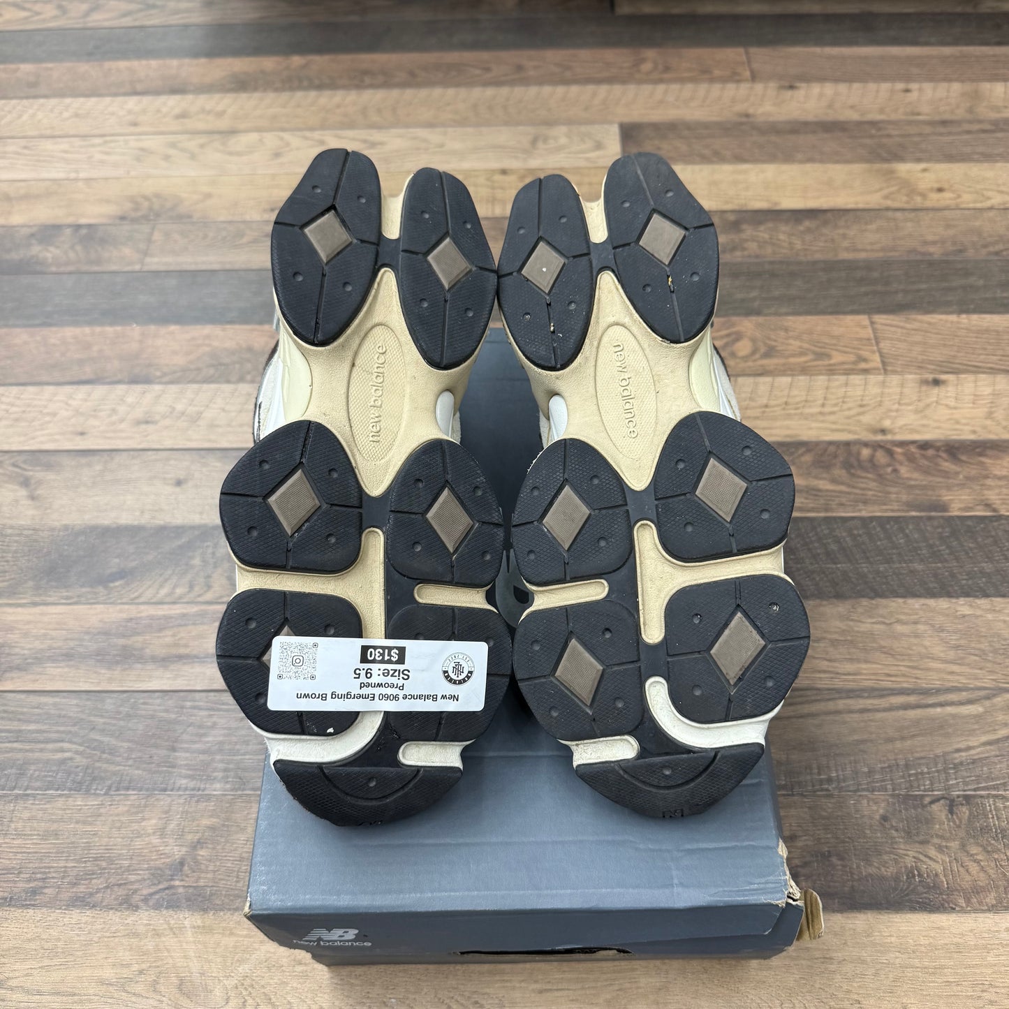 New Balance 9060 Emerging Brown Sz 9.5 (Preowned)