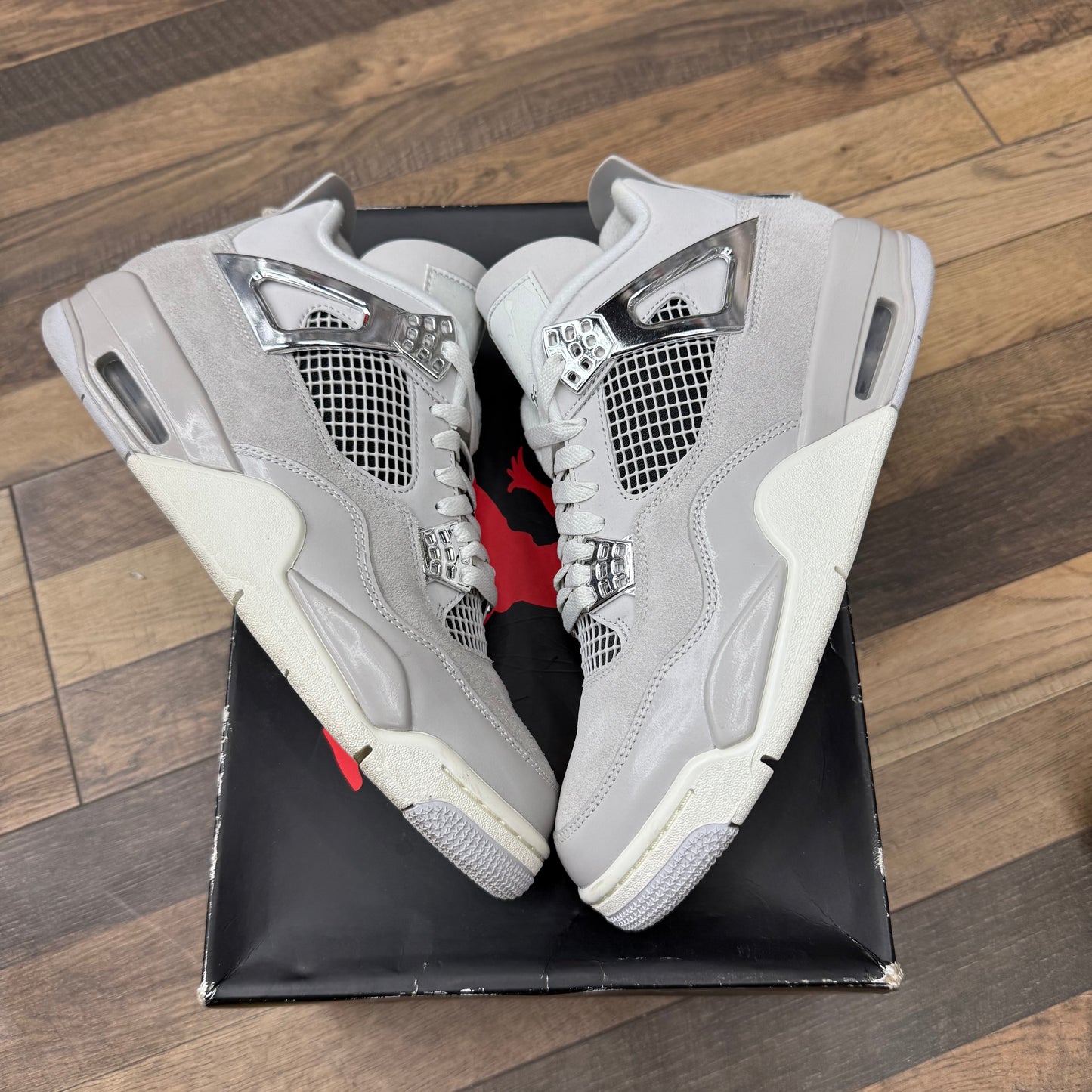 Jordan 4 Frozen Moments Sz 9.5M/11W (Preowned)