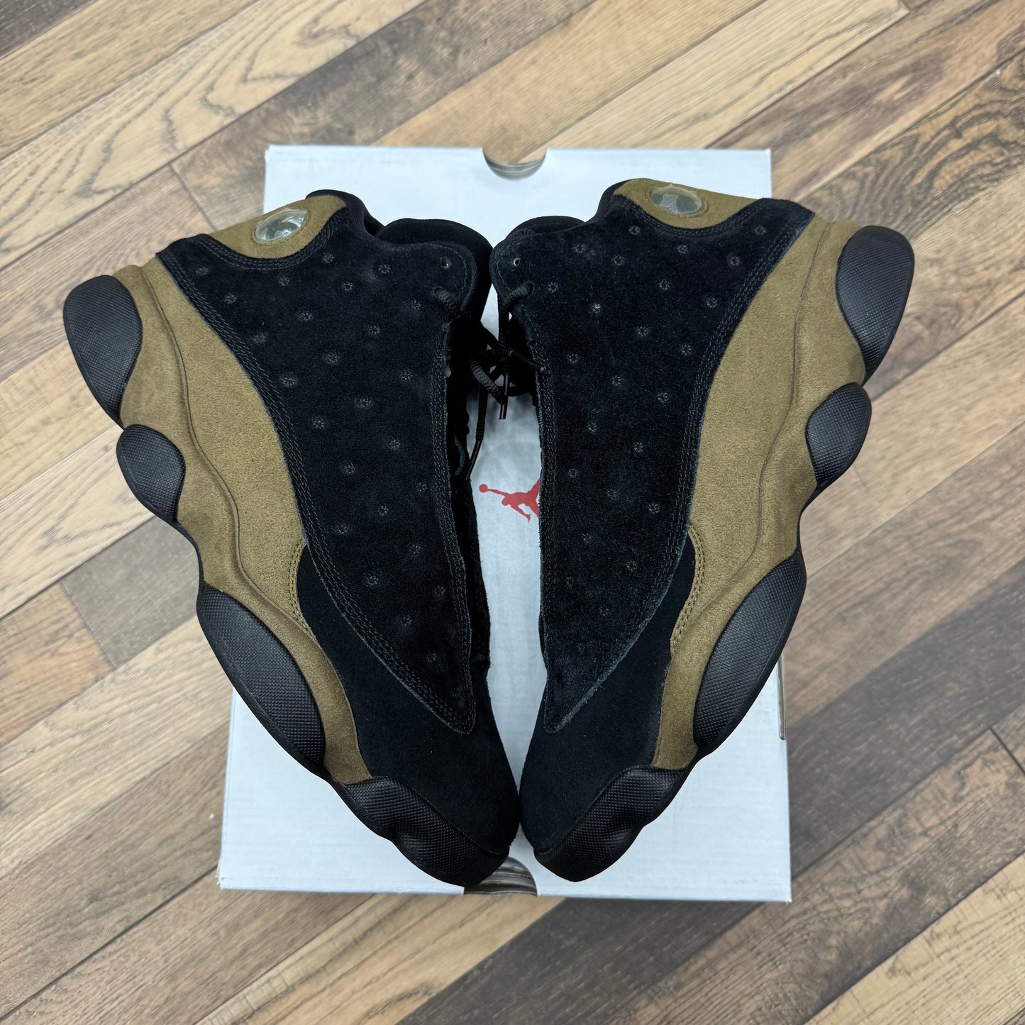 Jordan 13 Olive Sz 10.5 (Preowned)