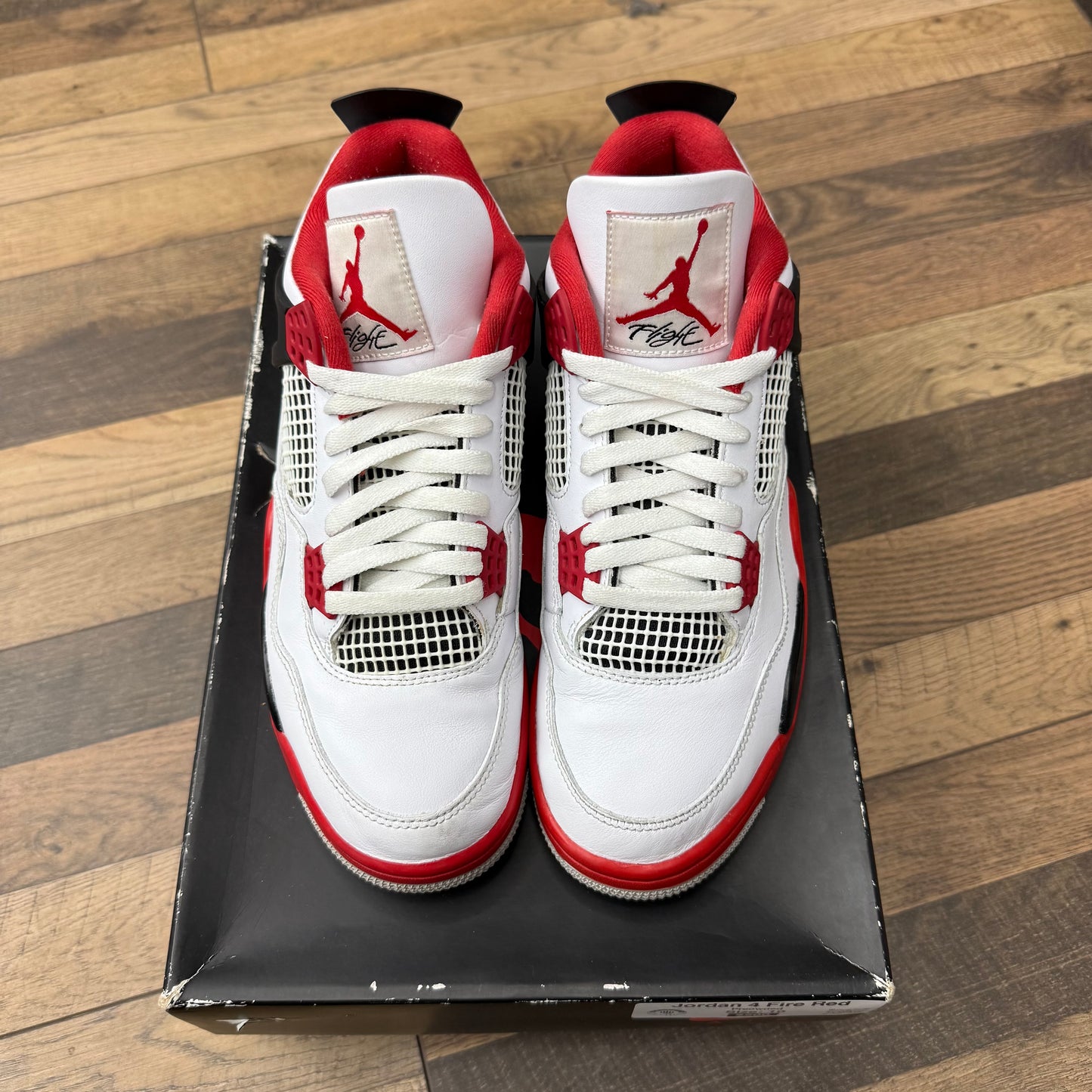 Jordan 4 Fire Red Sz 10 (Preowned)