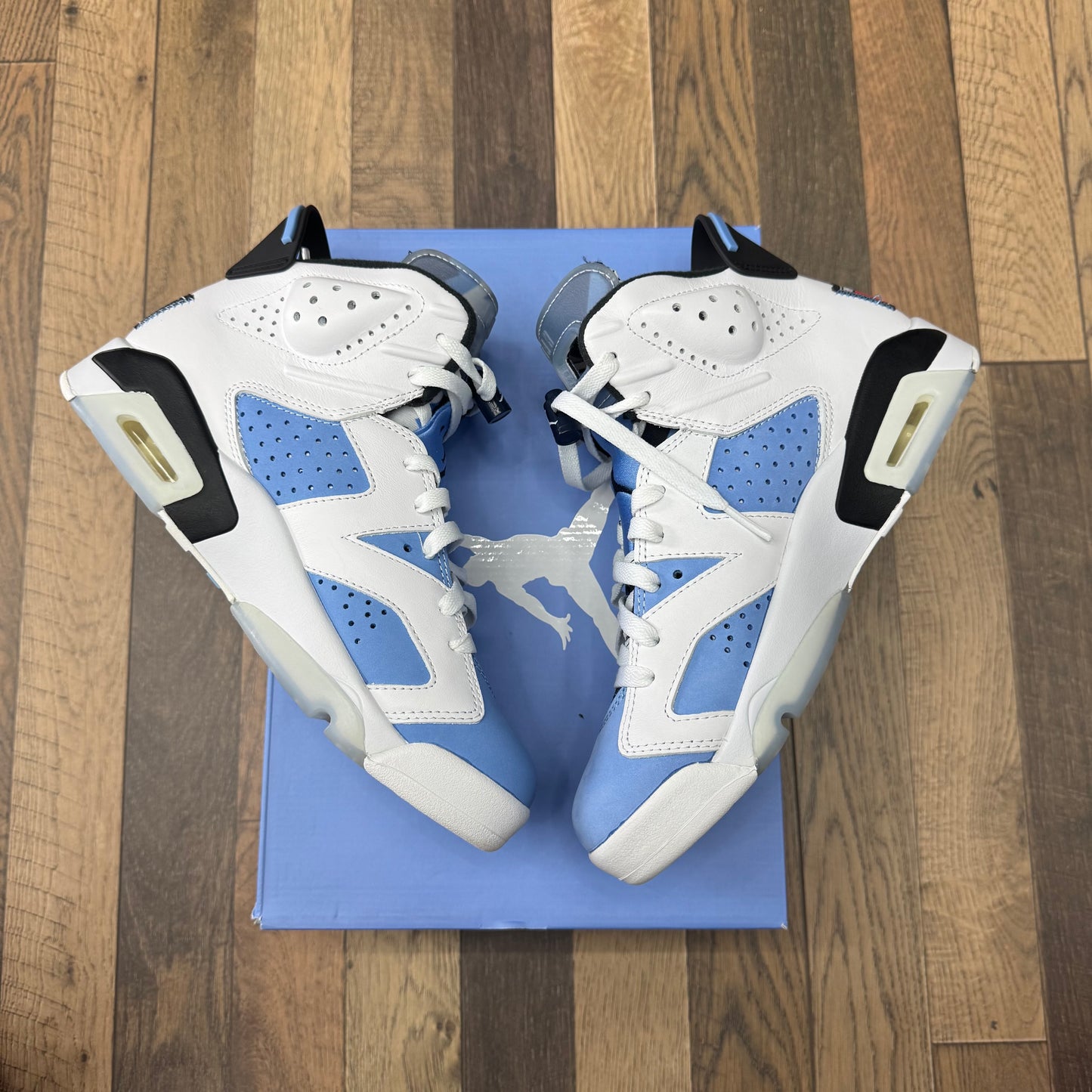 Jordan 6 UNC Sz 7.5 (Preowned)