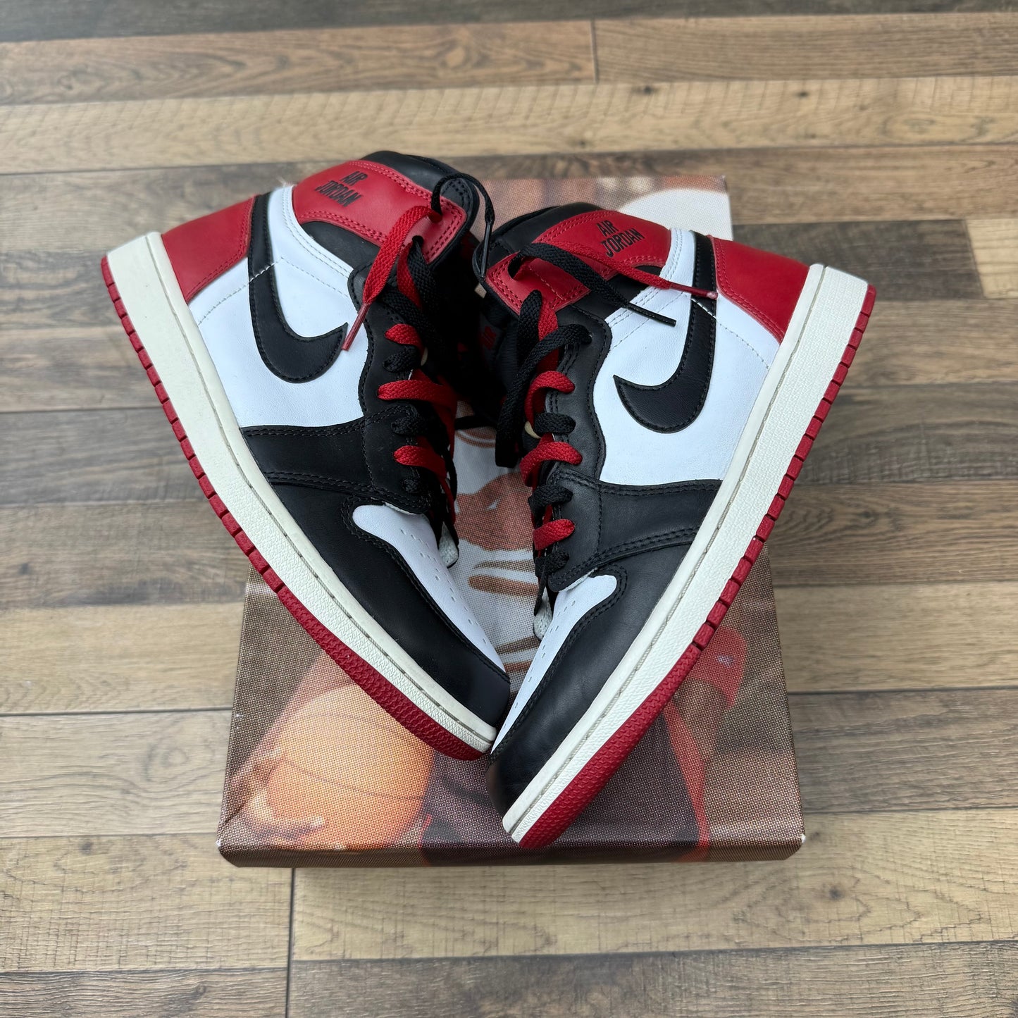 Jordan 1 High Reimagined Black Toe Sz 8.5 (Preowned)