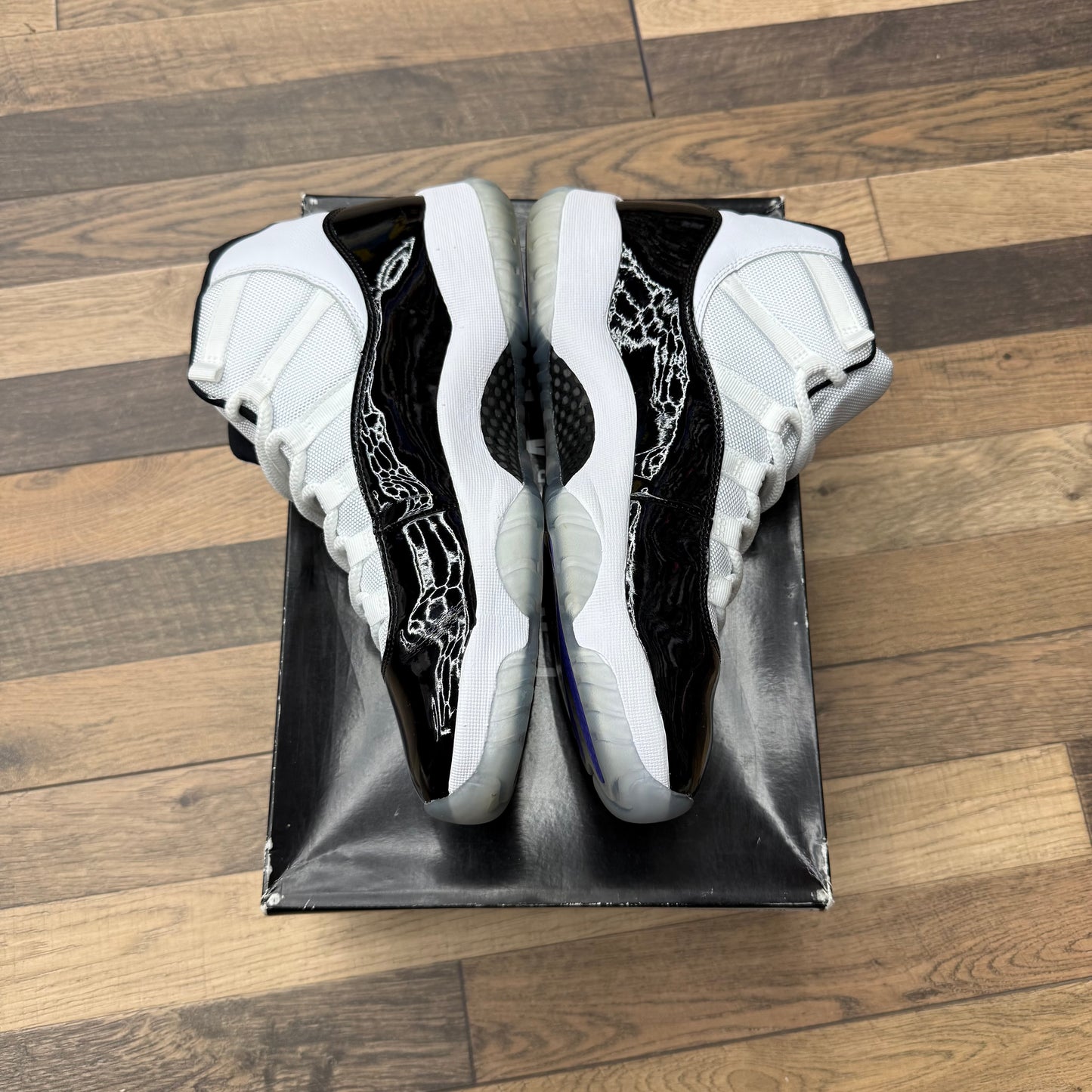 Jordan 11 Concord Sz 10 (Preowned)