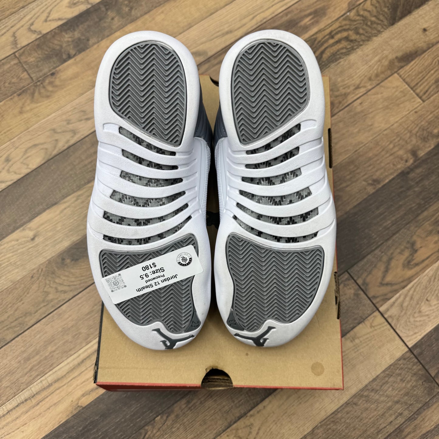 Jordan 12 Stealth sz 9.5 (Preowned)