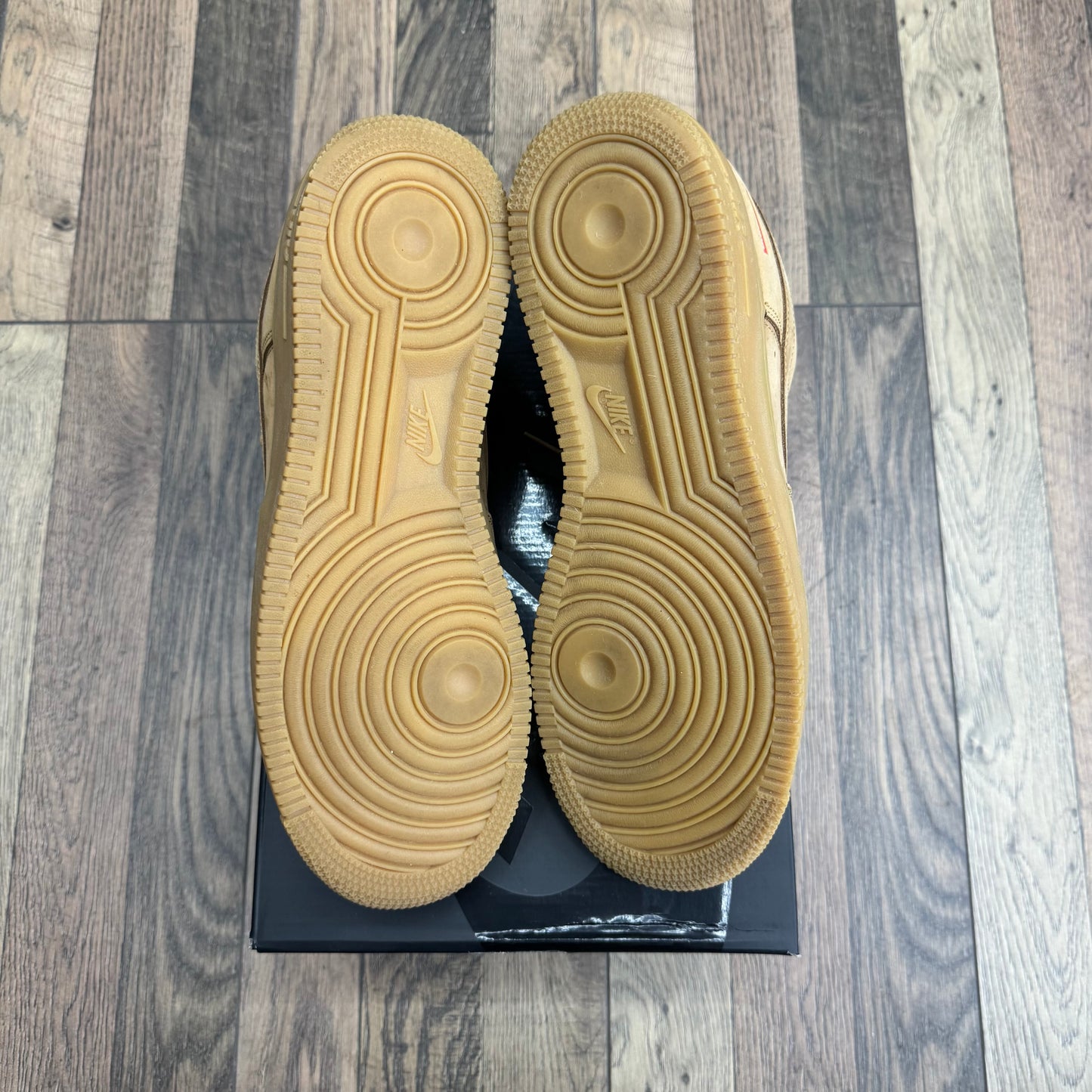 Nike Air Force 1 Supreme Wheat Sz 10 (Preowned)