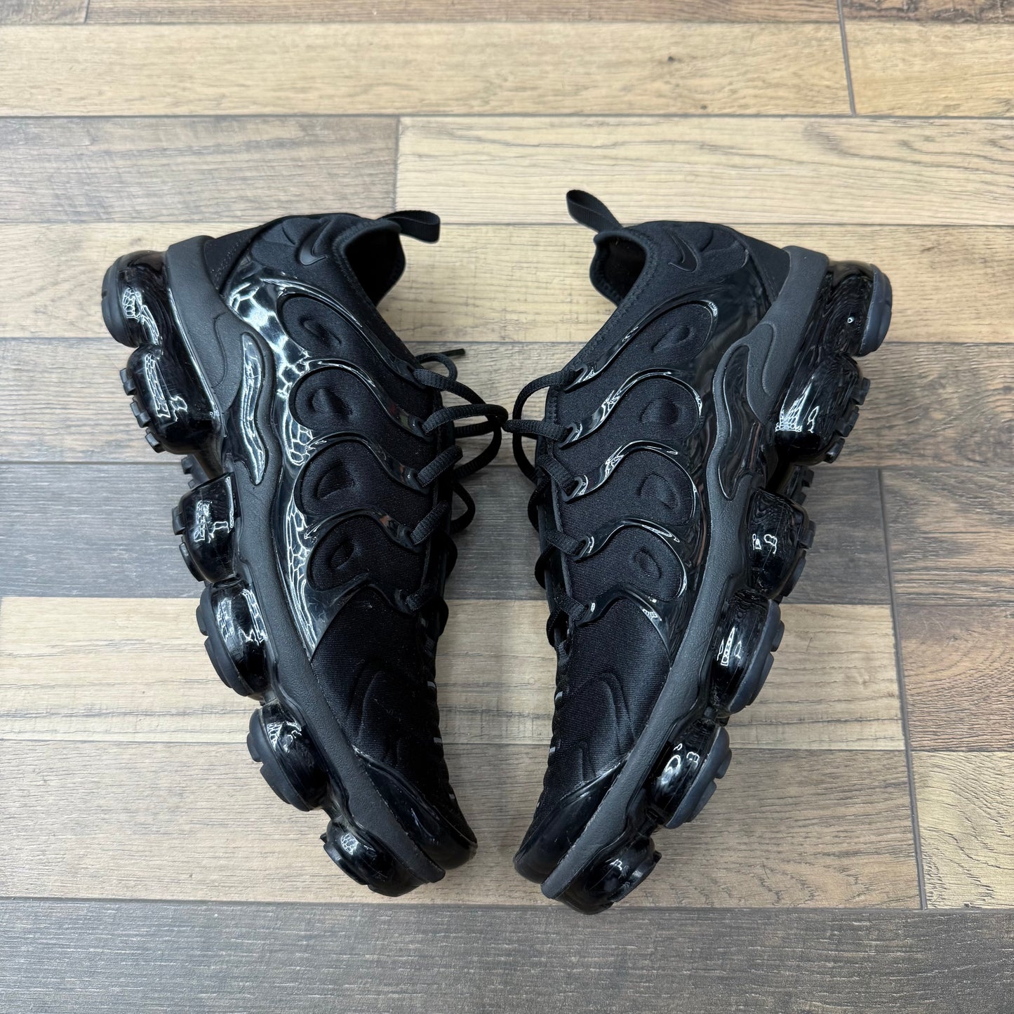 Nike Vapormax Plus Triple Black Sz 9.5 (Preowned)