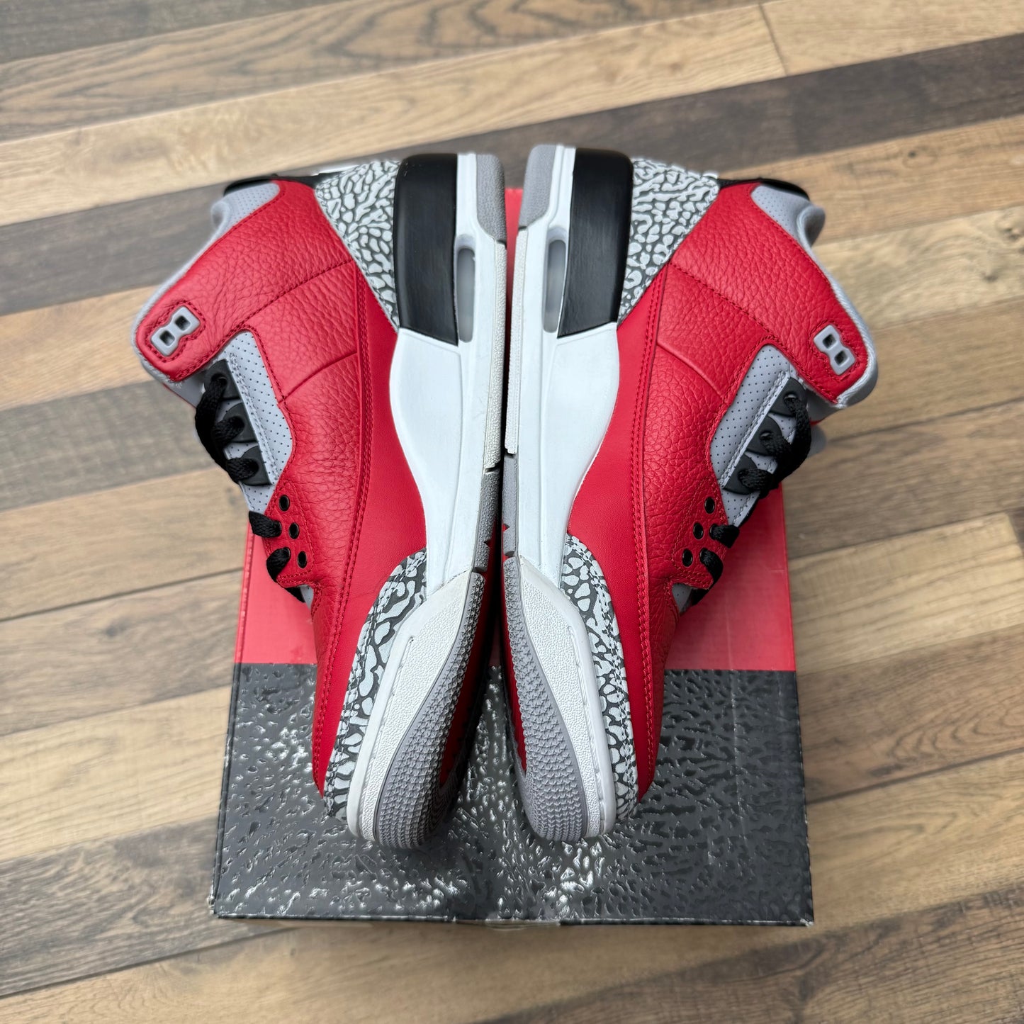 Jordan 3 SE Unite Sz 9 (Preowned)