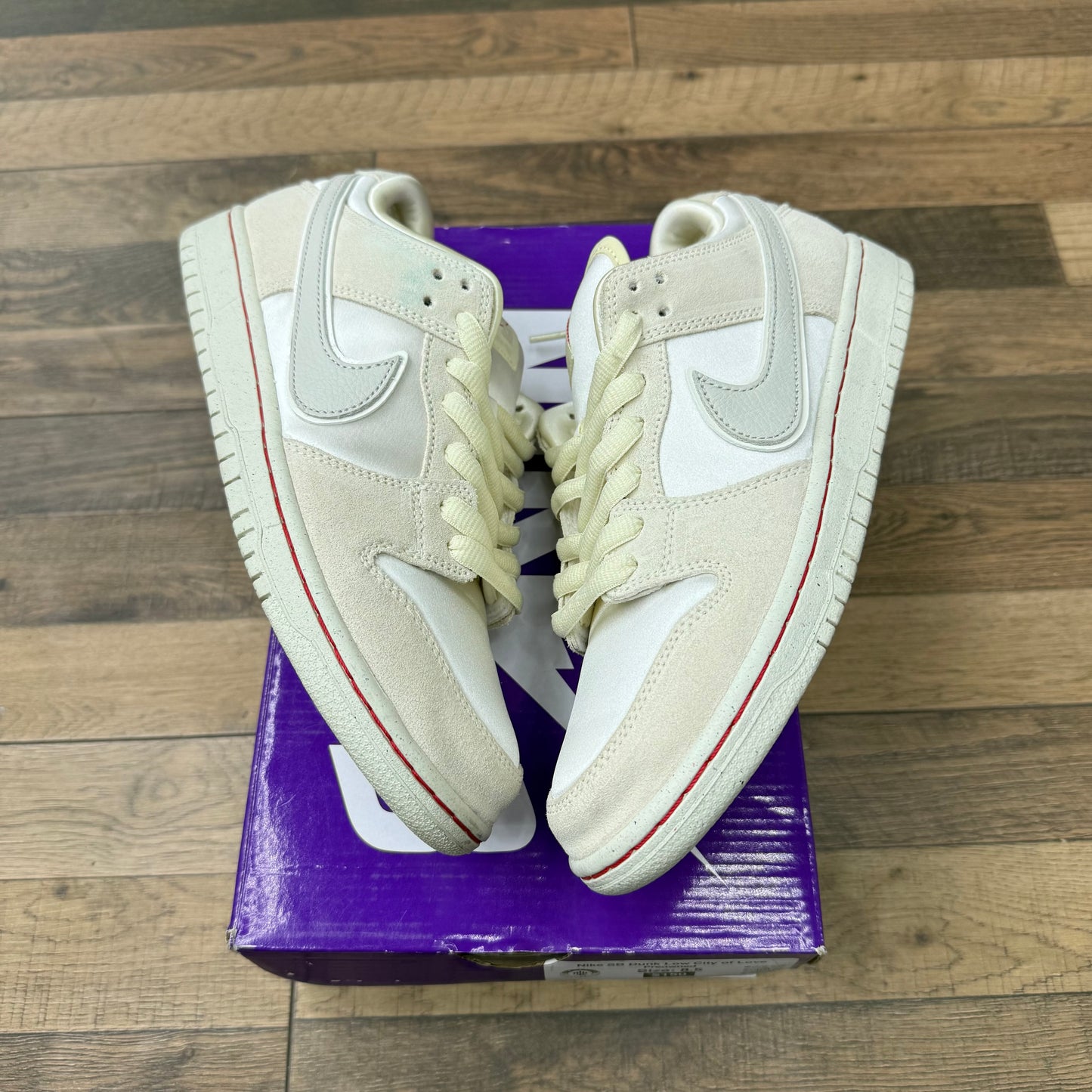Nike SB Dunk Low City Of Love Sz 8.5 (Preowned)
