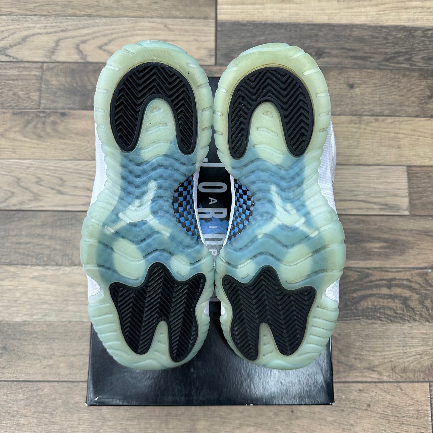 Jordan 11 Low Legend Blue Sz 4.5Y (Preowned)