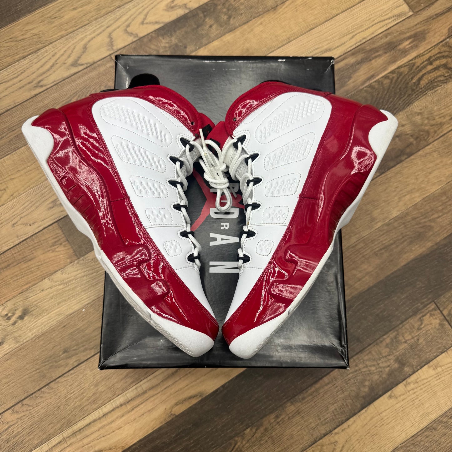Jordan 9 Gym Red Sz 10.5 (Preowned)