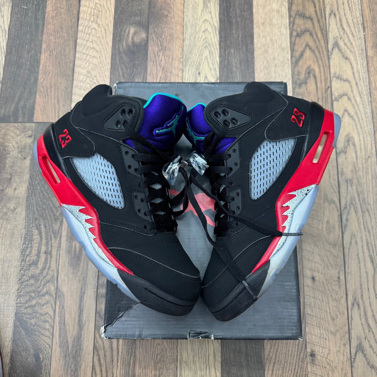 Jordan 5 Top 3 Sz 8 (Preowned)