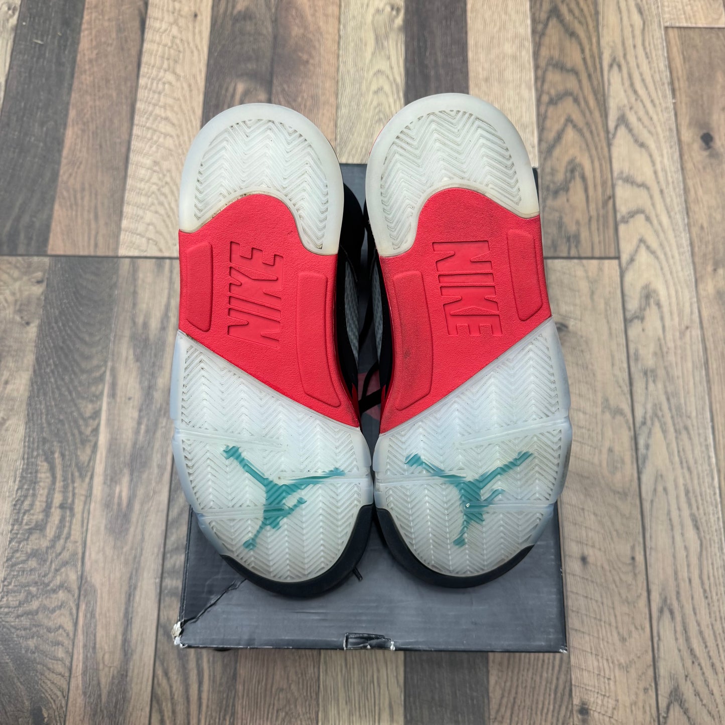 Jordan 5 Top 3 Sz 8 (Preowned)