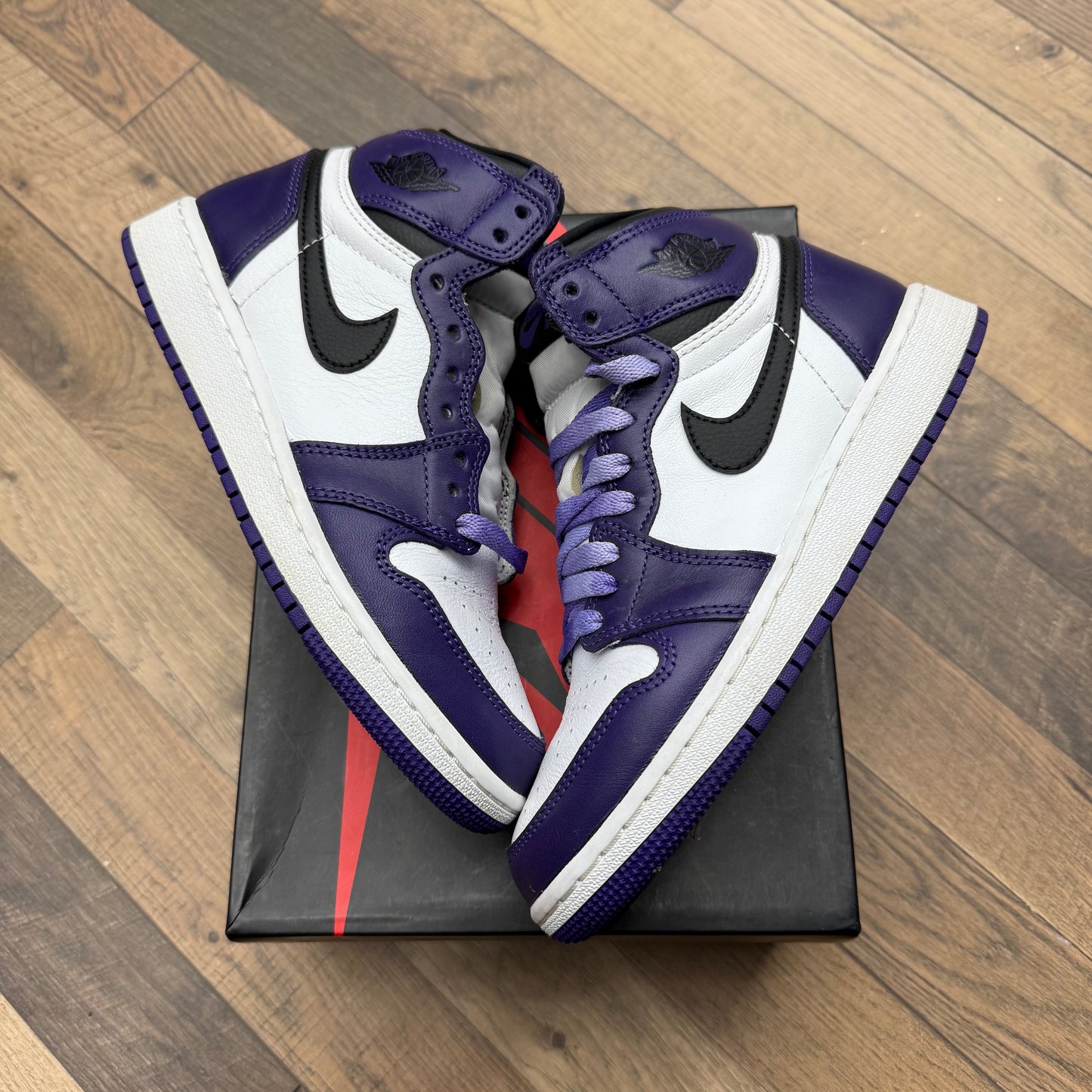 Jordan 1 High Court Purple 2.0 Sz 5Y (Preowned)
