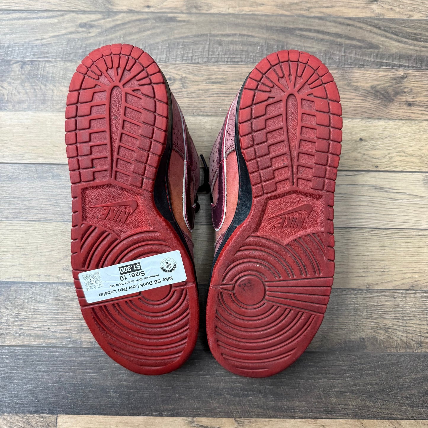 Nike SB Dunk Low Red Lobster Sz 10 (Preowned)