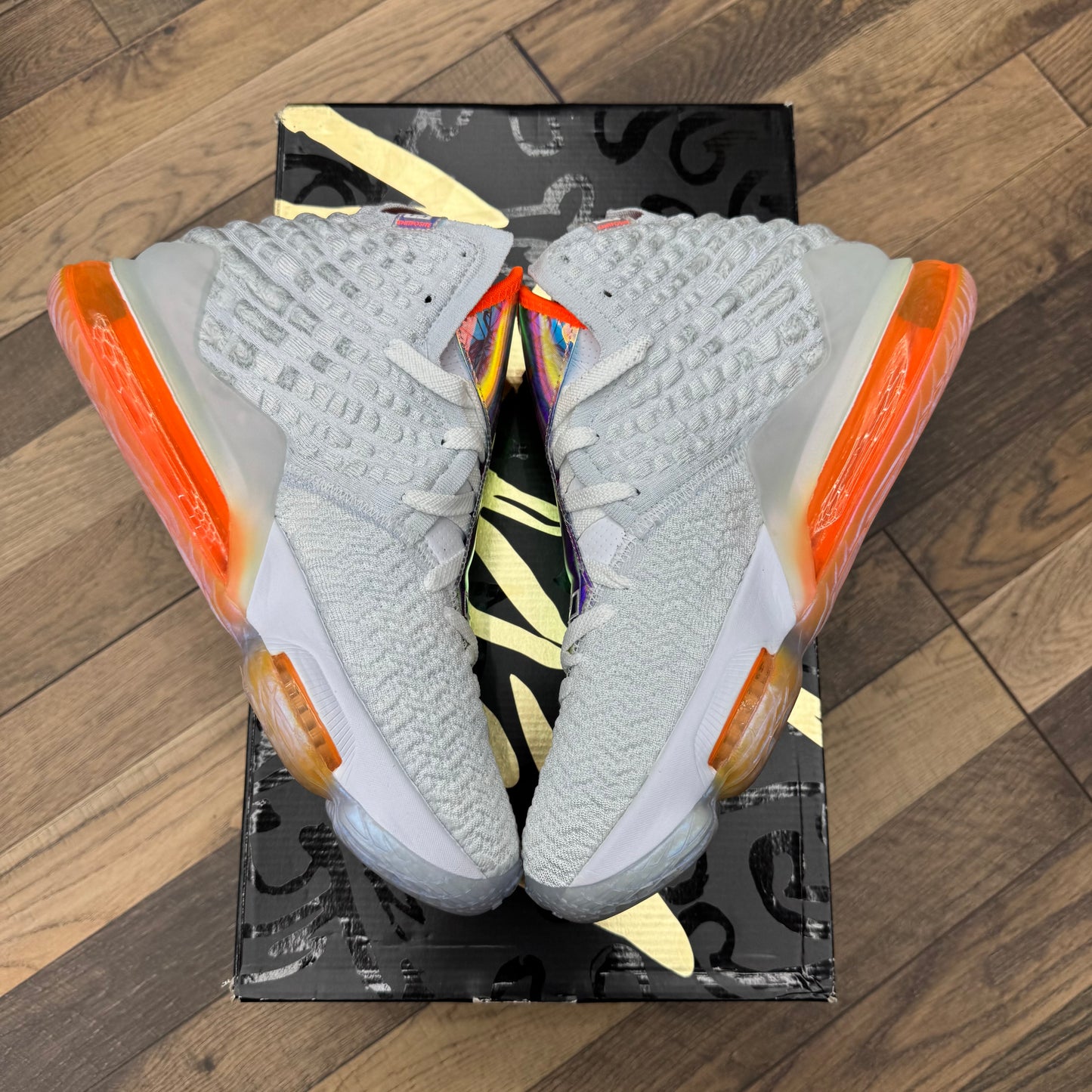 Jordan 17 Future Air Sz 9 (Preowned)