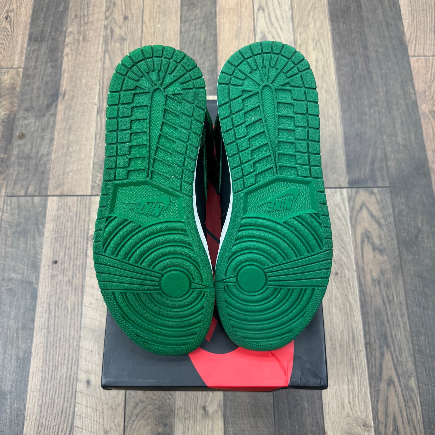 Jordan 1 High Pine Green 2.0 Sz 11 (Preowned)