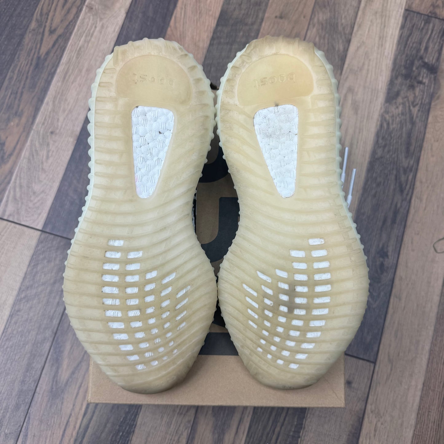 Yeezy Boost 350 V2 Zebra Sz 8.5 (Preowned)