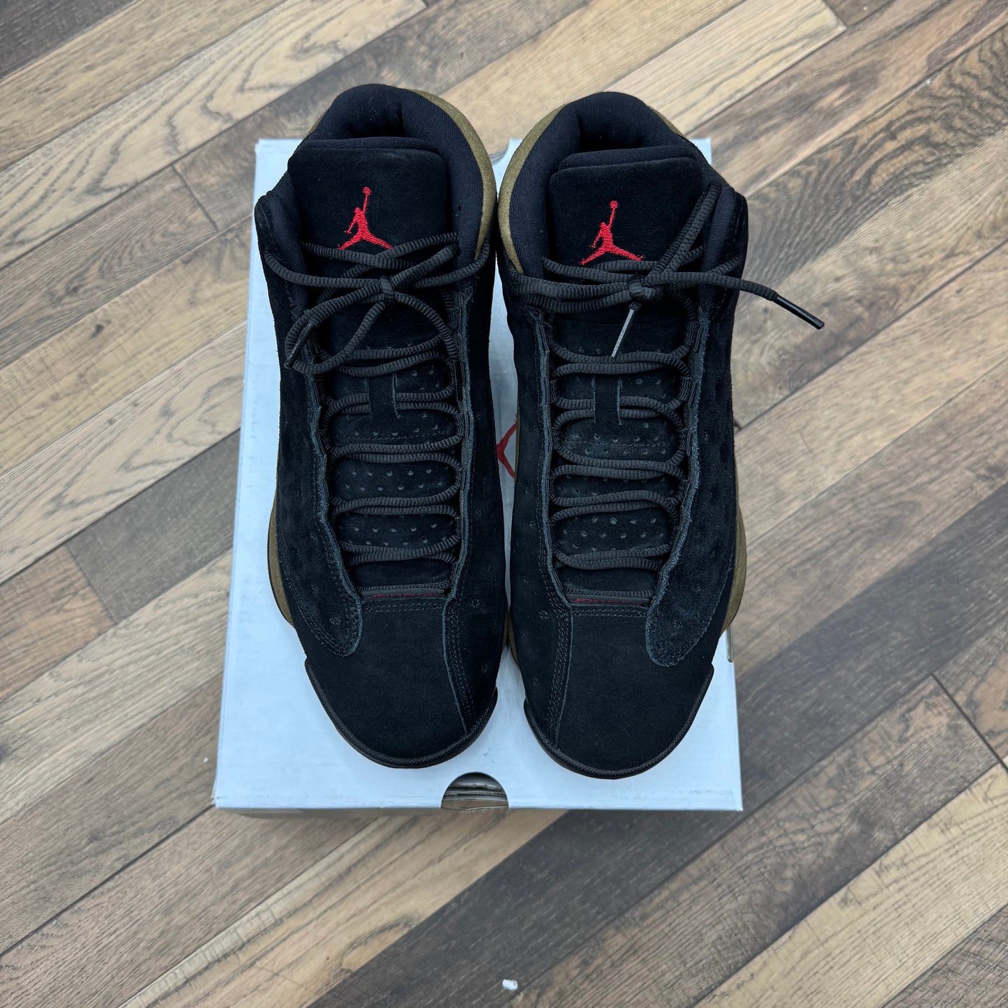 Jordan 13 Olive Sz 10.5 (Preowned)