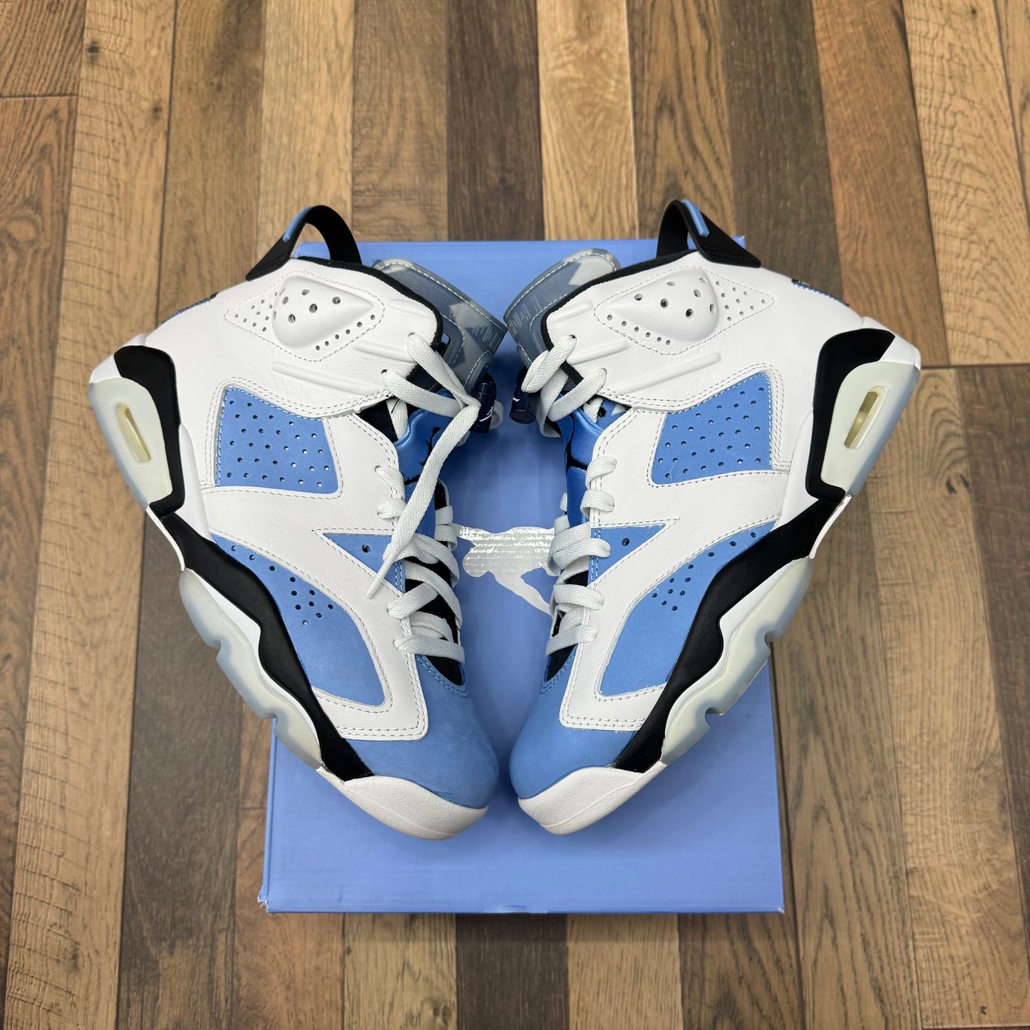Jordan 6 UNC Sz 7.5 (Preowned)