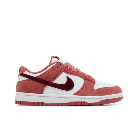 Dunk Low Valentines Day Sz 5M/6.5W (DS)