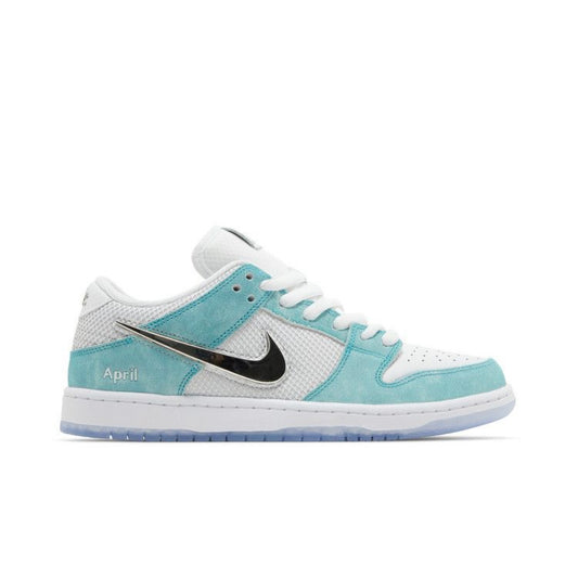 Nike SB Dunk Low April Skateboards Sz 10 (DS)